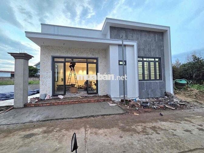 🏡 NHÀ MỚI HOÀN THIỆN – PHƯỜNG BÌNH LỘC, TP. LONG KHÁNH