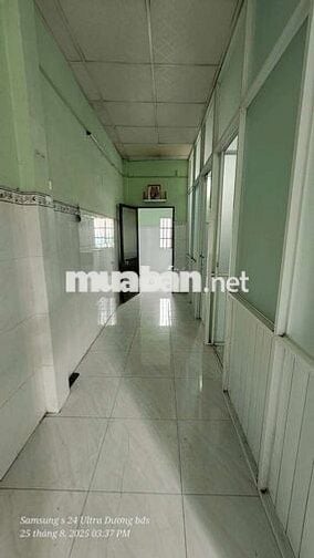 6tr chốt cọc 1thang nhà cấp 4 dt 4×12 kd nhỏ ok hẻm xe hơi thông2pn1wc