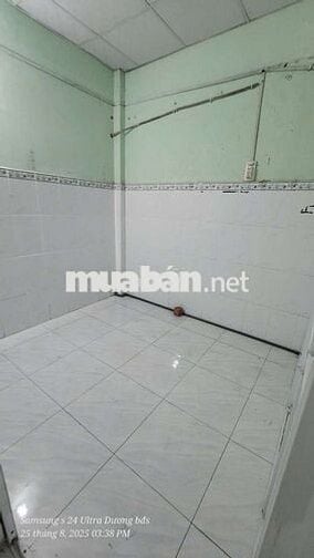 6tr chốt cọc 1thang nhà cấp 4 dt 4×12 kd nhỏ ok hẻm xe hơi thông2pn1wc