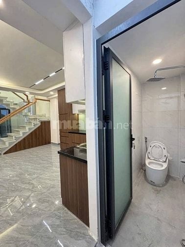 Bán Nhà đồng bộ 200cân xâymới xây, sổ hồng riêng, giá 6 tỷ