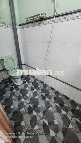 6tr chốt cọc 1thang nhà cấp 4 dt 4×12 kd nhỏ ok hẻm xe hơi thông2pn1wc