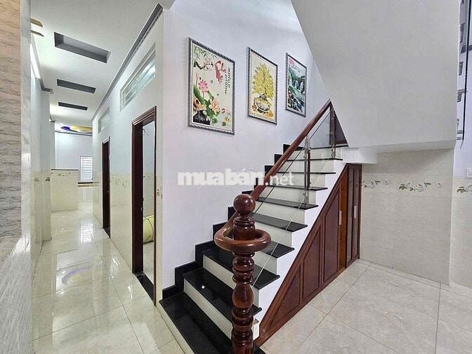 Nhà trệt lầu 4PN cách đường Trần Hưng Đạo CR 20m