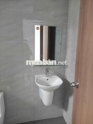 Cho thuê căn hộ 2pn, 2wc, chung chu lecacy central