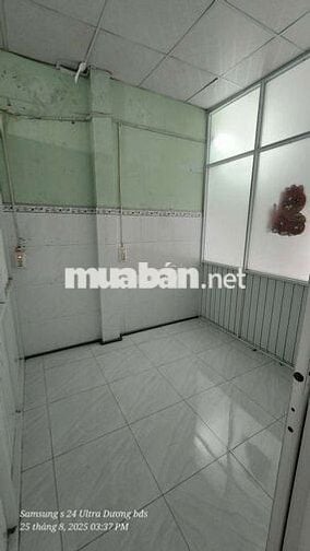 6tr chốt cọc 1thang nhà cấp 4 dt 4×12 kd nhỏ ok hẻm xe hơi thông2pn1wc