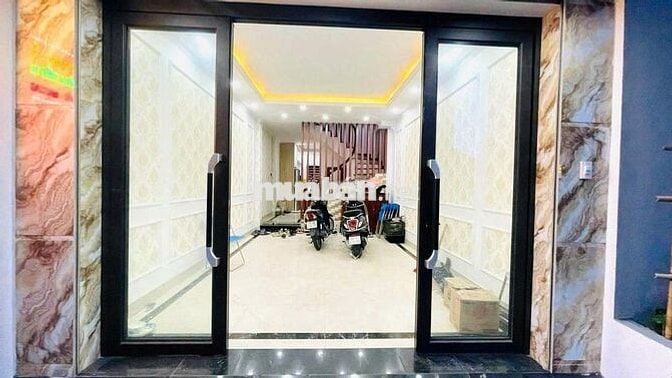 Bán Nhà Nguyễn Khang Cầu Giấy Gần Chợ Cầu Giấy 43m 5 Tầng 8 ngủ 8tỷ