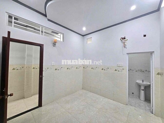Nhà trệt lầu 4PN cách đường Trần Hưng Đạo CR 20m