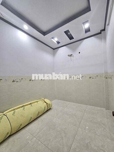 Nhà trệt lầu 4PN cách đường Trần Hưng Đạo CR 20m
