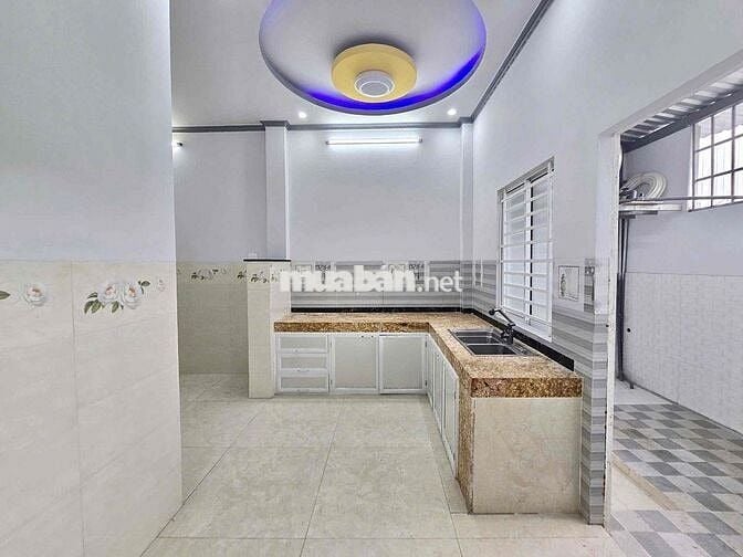 Nhà trệt lầu 4PN cách đường Trần Hưng Đạo CR 20m