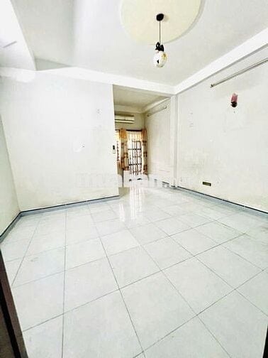 Cho thuê gấp nhà phố nguyên căn mặt tiền dự án Green Square, Dĩ An