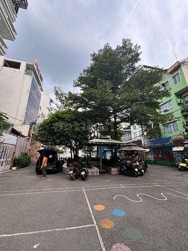 Hầm + 5 tầng nội khu Nguyễn Văn Trỗi Phú Nhuận giá chỉ 49 tỷ