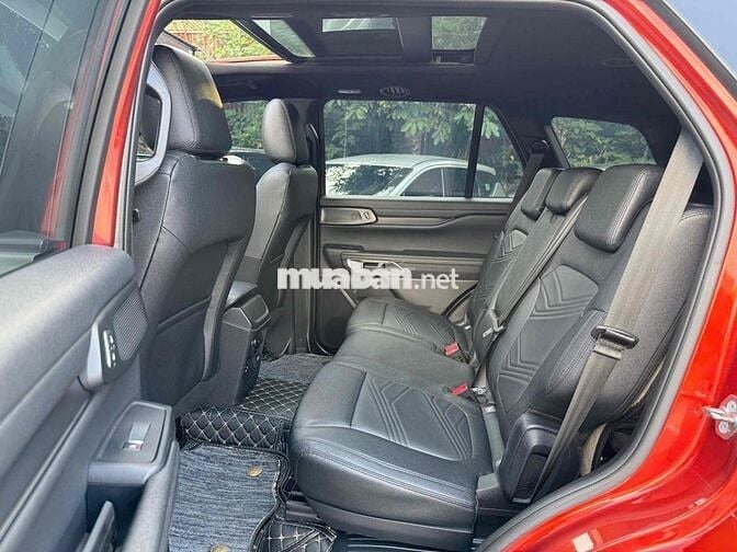 Ford Everest 2023 Titanium Plus 2.0L 4x4 AT đỏ cam