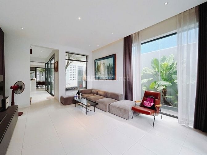 Nhà mặt tiền Quận 7 biệt thự villa 