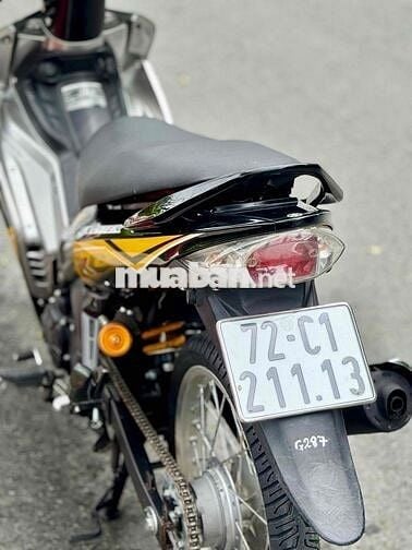 Ex 135 up 2010 máy 62 sph pô êm đít zin dọn new 9c