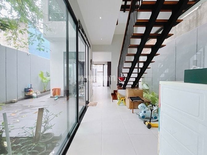 Nhà mặt tiền Quận 7 biệt thự villa 