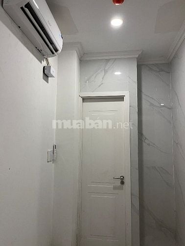 Cho thuê KS (1 hầm 6 lầu 17PN 17WC) 