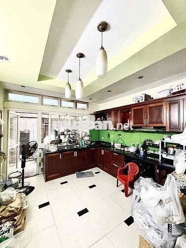 Nhà Vị Trí Kinh Doanh Đắc Địa Giá nhỉnh 15 Tỷ