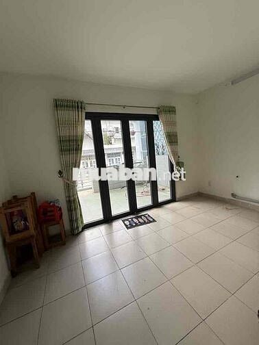Hẻm xe hơi KDC dân trí cao Nhỉnh 5 Tỷ - 4Pn4Wc Sân Thượng - cách PMH l