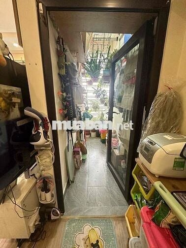 Liễu Giai 70 m toà Tower 6,9 tỷ chung cư cao cấp 2 ngủ ,