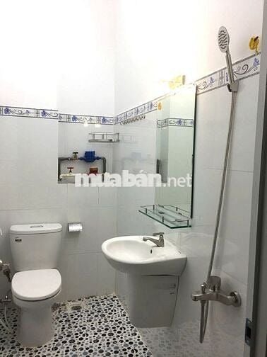 PHÒNG CÓ BAN CÔNG, RỘNG, ĐẸP KDC BÌNH PHÚ, Q6