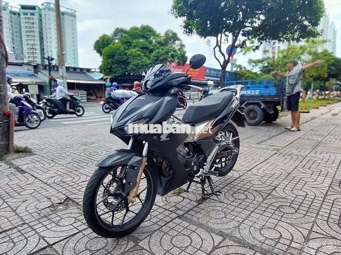 Em cần bán Winner x v2 ABS