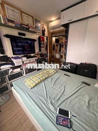 Liễu Giai 70 m toà Tower 6,9 tỷ chung cư cao cấp 2 ngủ ,