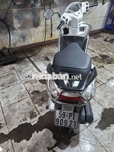 Bán Honda LEAD FI 125 đời 2015 giấy tờ hợp lệ