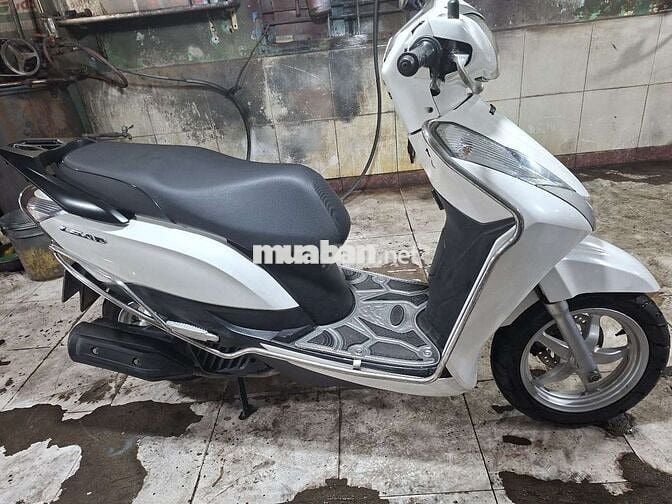 Bán Honda LEAD FI 125 đời 2015 giấy tờ hợp lệ