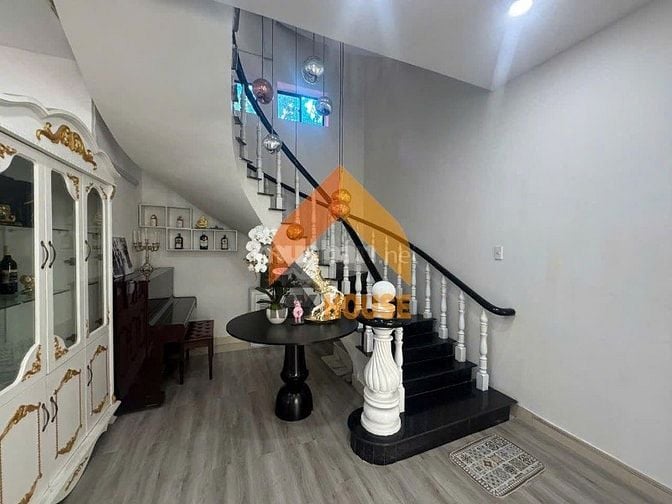 VILLA THẢO ĐIỀN Q2 SÂN SIÊU RỘNG KINH DOANH TỰ DO GIÁ SIÊU RẺ