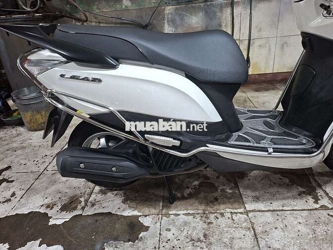 Bán Honda LEAD FI 125 đời 2015 giấy tờ hợp lệ