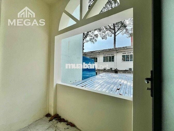 CĂN HỘ Q5_RỘNG RÃI_THOÁNG MÁT_SẠCH SẼ_MỚI_CỬA SỔ LỚN_MÁY GIẶT RIÊNG