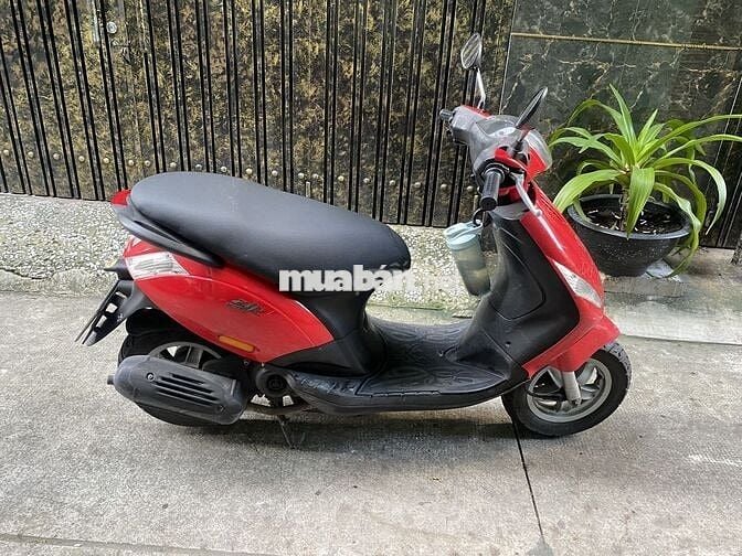 Cần Bán Xe Zip Đỏ - Piago - Xe chạy ngon