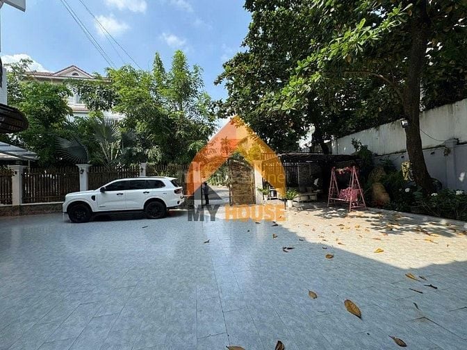 VILLA THẢO ĐIỀN Q2 SÂN SIÊU RỘNG KINH DOANH TỰ DO GIÁ SIÊU RẺ