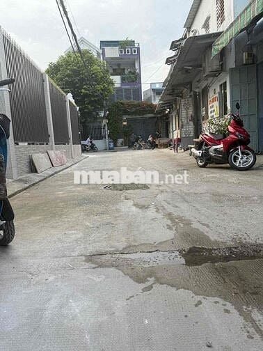 NHÀ BÁN SDC 3PN 2WC 1PTHỜ CÓ SỐ NHÀ HẺM XE TẢI. KÊ KHAI