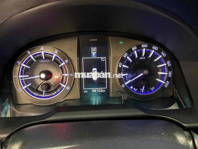 Toyota Innova 2019 2.0V - 98000 km