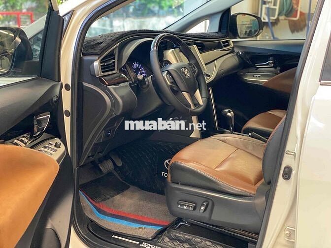 Toyota Innova 2019 2.0V - 98000 km