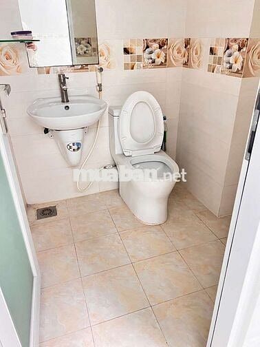 Cho thuê nhà mặt tiền, 2pn 3wc, Đường số 9 P8 Gò vấp,  tiện ở và kd