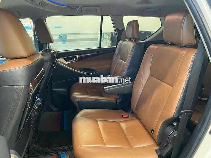 Toyota Innova 2019 2.0V - 98000 km