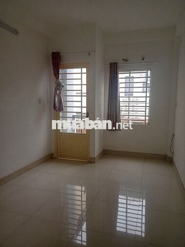 Cho thuê nhà mới đẹp 3 lầu st Nguyễn Trãi