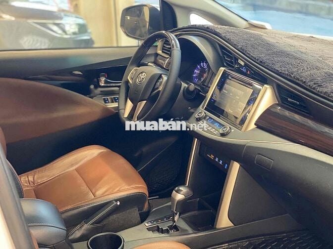 Toyota Innova 2019 2.0V - 98000 km