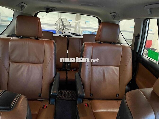 Toyota Innova 2019 2.0V - 98000 km