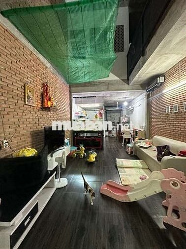 Cho thuê nguyên căn rộng rãi, 2pn 2wc sân thượg, Lê Đức Thọ p15 Gò vấp