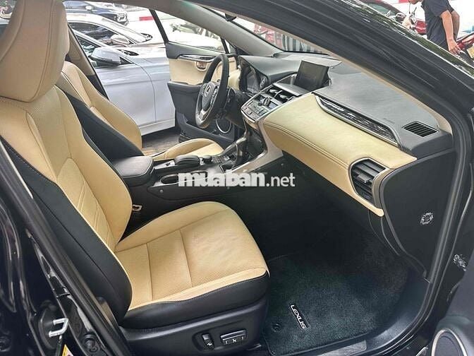 Lexus NX 2016 200t - 30000 km
