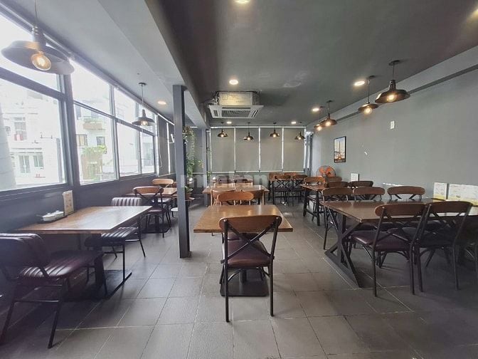 📌 Sang nhượng mặt bằng F&B – full setup, vào là kinh doanh ngay 