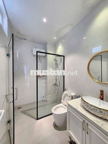 Nhà hẻm 3 tầng + Diện tích đất 100m2 + 4 phòng ngủ + Kiệt Hoàng Diệu