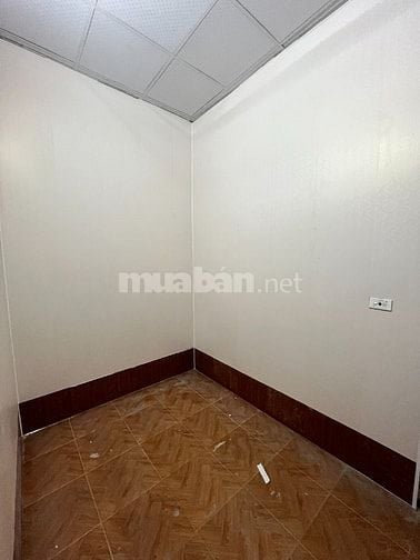 Chính chủ cho thuê nhà cấp 4 - SN 23, ngõ 281 Vĩnh Hưng , phường Vĩnh 