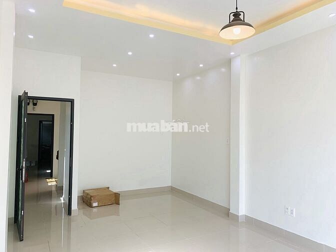 Nhà Lô góc mới thoáng y hình hẻm xe hơi thông 3 lầu 4 x 20
