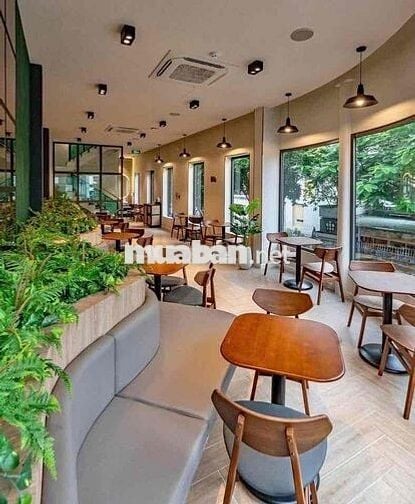 GÓC QUẢNG BÁ THƯƠNG HIỆU – VỊ TRÍ KINH DOANH ĐẮC ĐỊA NGAY TRUNG TÂM Q1
