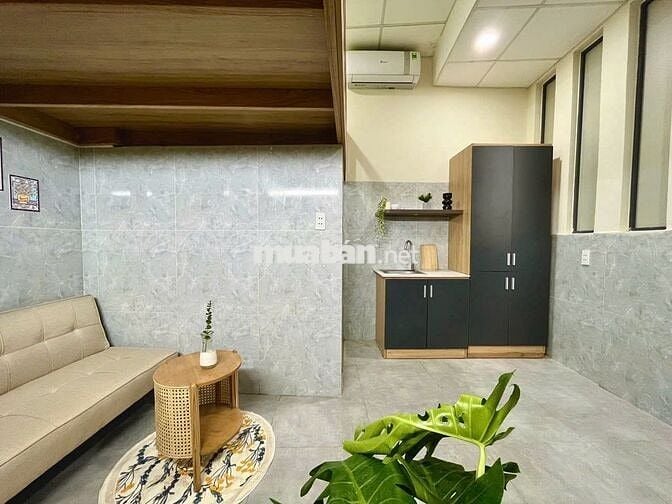 CHO THUÊ CĂN HỘ CỬA SỔ TRỜI 25M2 FULL NỘI THẤT NGAY ĐẠI HỌC VĂN LANG