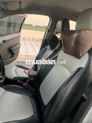 Chevrolet Spark 2011 1.0 số tự động