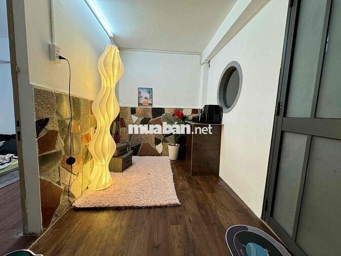 CÒN 1 CĂN 2 PHÒNG NGỦ CUỐI BÊN TRỤC ĐƯỜNG VĂN CHUNG GIÁ CỰC TỐT